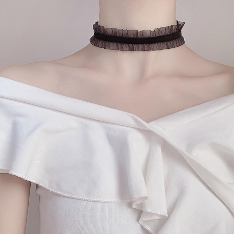Gothic Features Multi-layered Crystal Lace Necklace